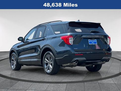 Used 2023 Ford Explorer XLT w/ Equipment Group 202A RWD image 8
