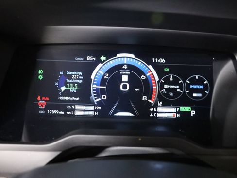 Used 2024 Toyota Sequoia Capstone AWD/4WD image 15