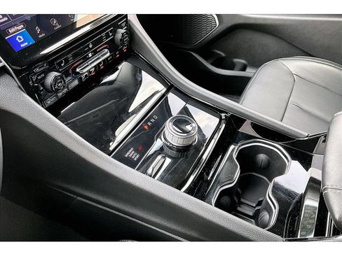 Certified 2022 Jeep Grand Cherokee Limited AWD/4WD image 28