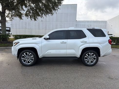 Used 2025 Toyota 4Runner Limited image 2