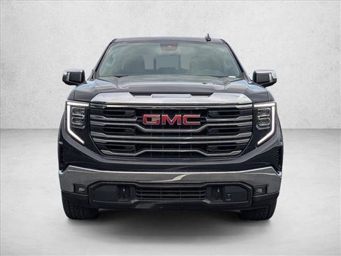 Used 2023 GMC Sierra 1500 SLT w/ SLT Premium Package AWD/4WD image 2