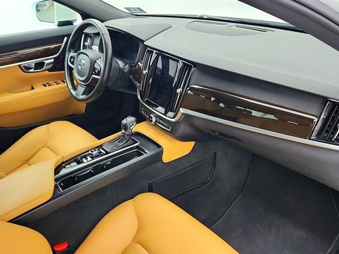 Used 2017 Volvo S90 T6 Momentum w/ Vision Package AWD/4WD image 23