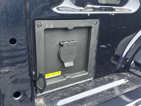 Certified 2022 Ford F150 Lariat image 7