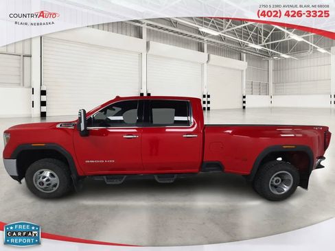 Used 2022 GMC Sierra 3500 SLT w/ SLT Convenience Package image 2
