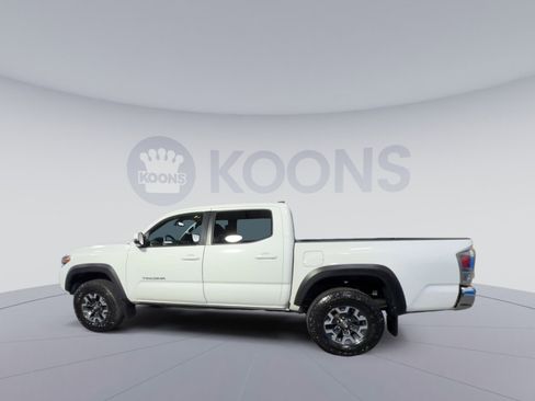 Used 2022 Toyota Tacoma TRD Off-Road image 8