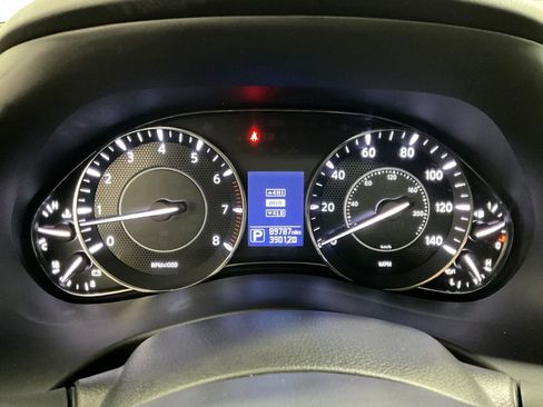 Used 2017 Nissan Armada SL w/ Moonroof Package AWD/4WD image 21