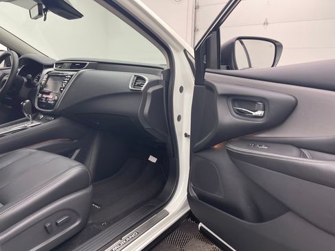 Used 2024 Nissan Murano SL FWD image 33