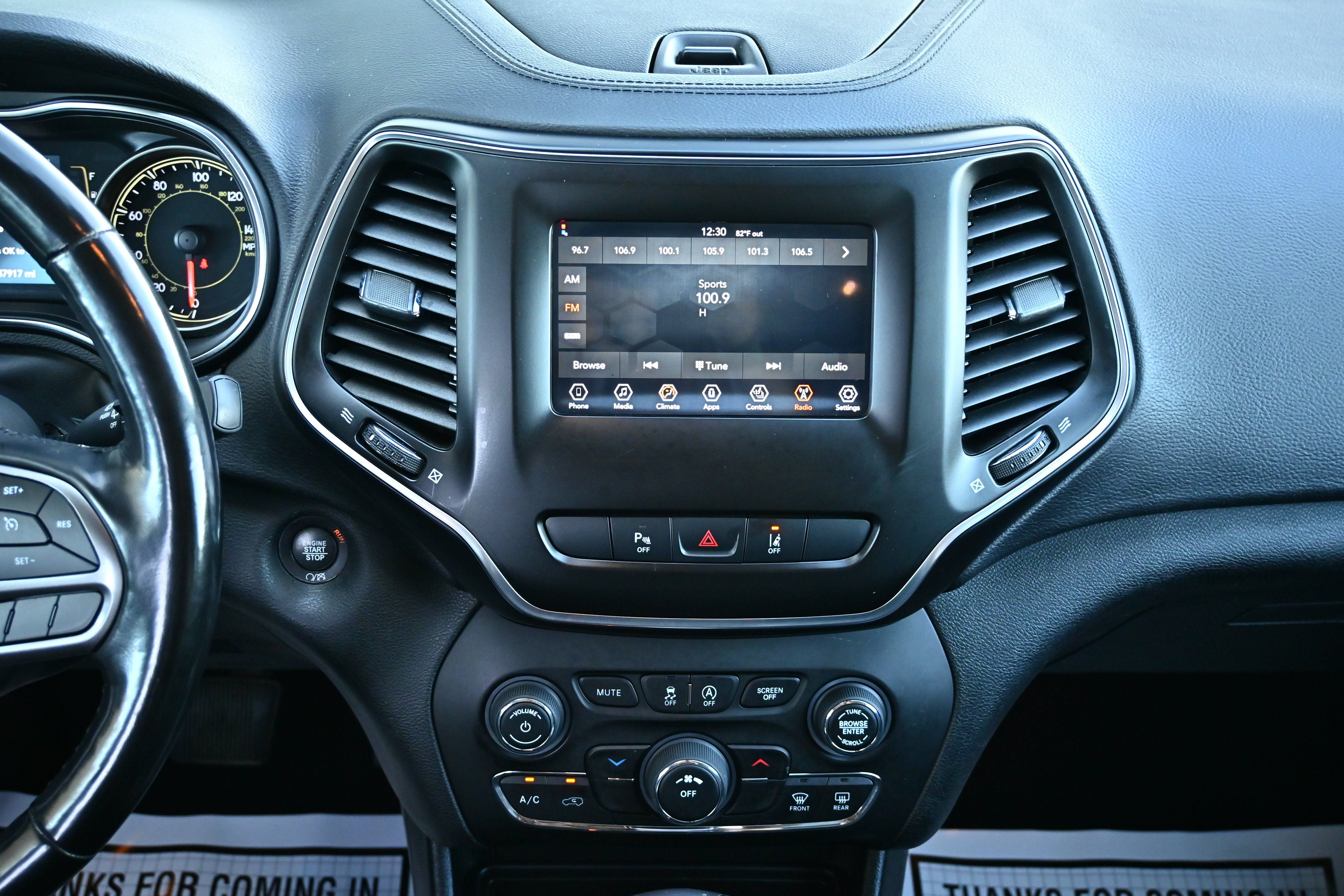 Used 2020 Jeep Cherokee Latitude Lux w/ Quick Order Package 2YH Lux AWD/4WD image 18