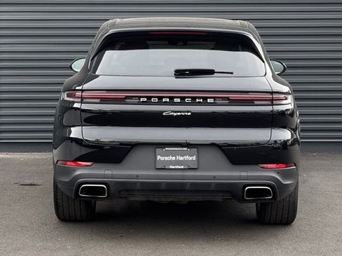 Used 2024 Porsche Cayenne image 6