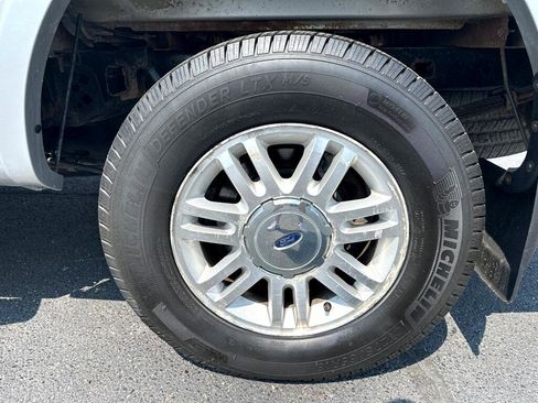 Used 2014 Ford F150 Lariat w/ Equipment Group 501A Mid image 34