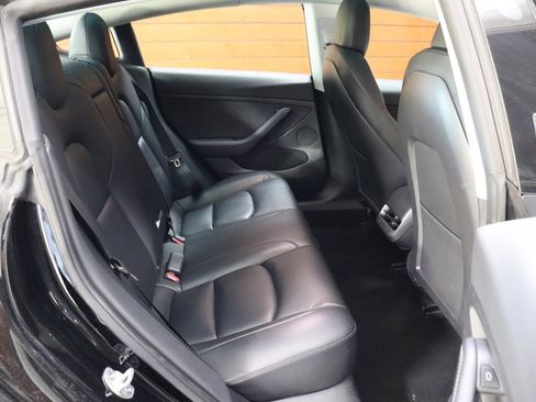 Used 2023 Tesla Model 3 Standard Range image 46