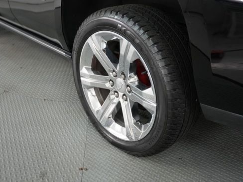 Used 2018 Cadillac Escalade Premium Luxury RWD image 65