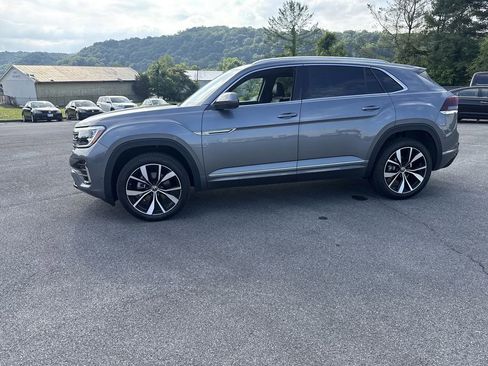 Certified 2024 Volkswagen Atlas Cross Sport SEL Premium R-Line AWD/4WD image 3