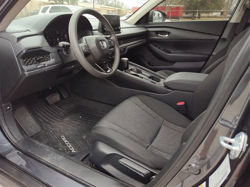 Used 2025 Honda Accord LX image 2