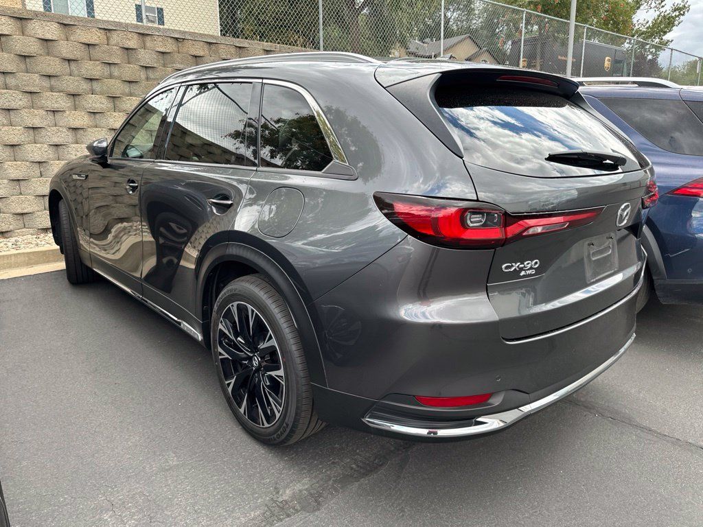Used 2024 MAZDA CX-90 Plug-In Hybrid w/ Premium Plus AWD/4WD image 5