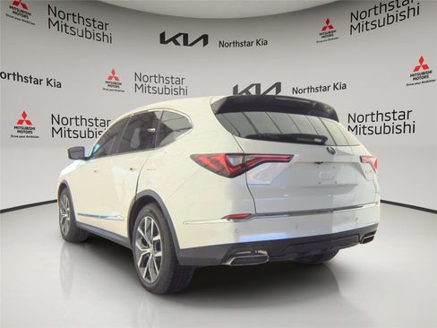 Used 2022 Acura MDX SH-AWD w/ Technology Package image 3