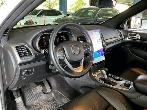 Used 2018 Jeep Grand Cherokee Trailhawk w/ Trailhawk Luxury Group image 17