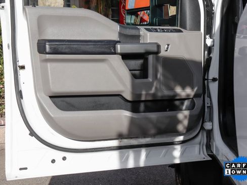 Used 2018 Ford F550 4x4 Crew Cab Super Duty image 17