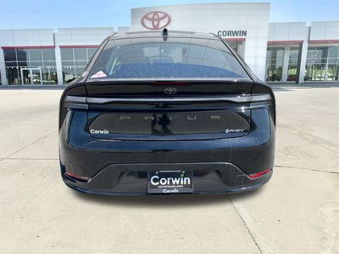 New 2026 Toyota Prius Plug-In Hybrid FWD image 4