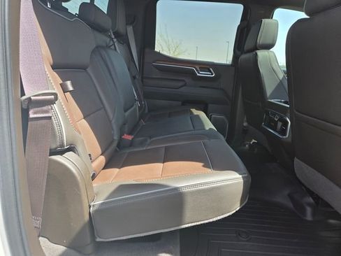 Used 2022 GMC Sierra 1500 Denali AWD/4WD image 39