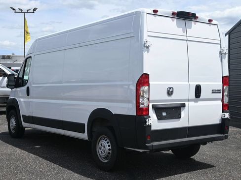 Used 2026 RAM ProMaster 2500 w/ Convenience Group FWD image 9