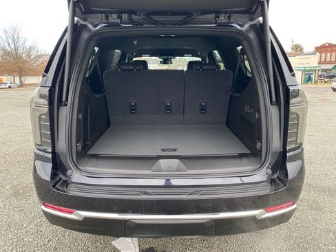 New 2026 Chevrolet Suburban LT w/ Comfort Package image 19