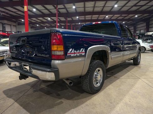 Used 2000 Chevrolet Silverado 2500 LS w/ Firm Ride Suspension Pkg image 8