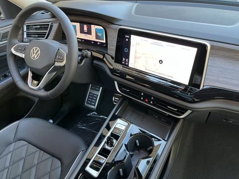 New 2026 Volkswagen Atlas SEL Premium R-Line AWD/4WD image 7
