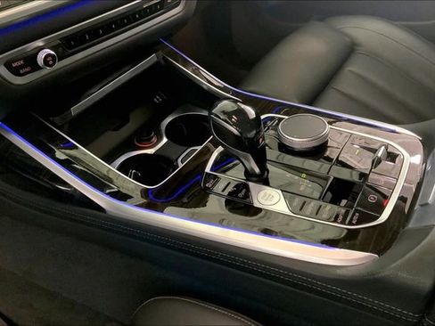 Used 2019 BMW X7 xDrive40i w/ Premium Package image 16