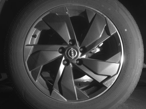 Used 2025 Nissan Rogue SV FWD image 14