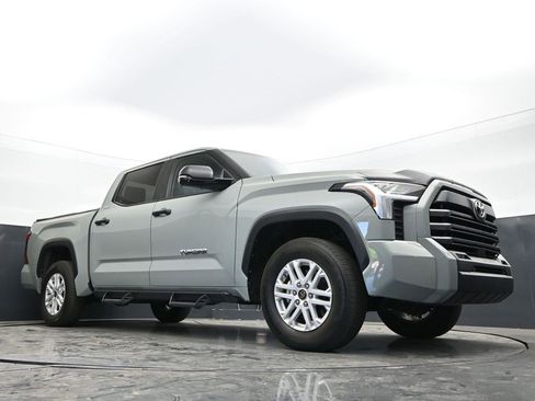 Used 2024 Toyota Tundra SR5 w/ SR5 Convenience Package RWD image 38