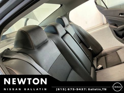 Used 2020 Nissan Altima 2.5 SR w/ Premium Package FWD image 18
