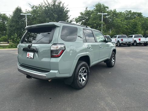 Used 2023 Toyota 4Runner TRD Off-Road Premium w/ Off Road Premium Plus Package AWD/4WD image 11