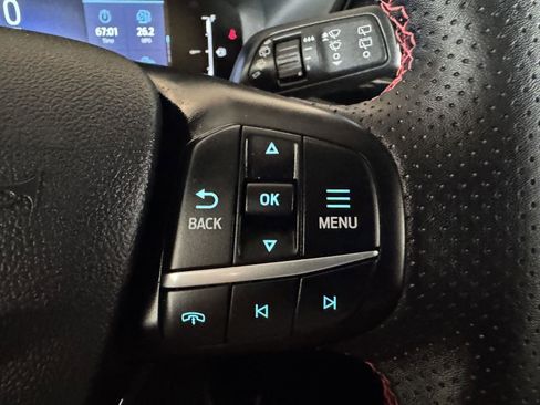 Used 2025 Ford Escape ST-Line w/ Tech Pack #1 FWD image 18