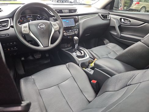 Used 2016 Nissan Rogue SL w/ SL Premium Package AWD/4WD image 3