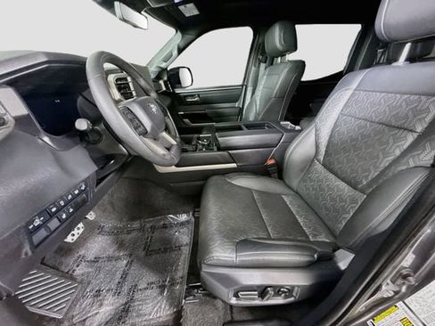Used 2025 Toyota Tundra Limited w/ TRD Off-Road Package AWD/4WD image 20