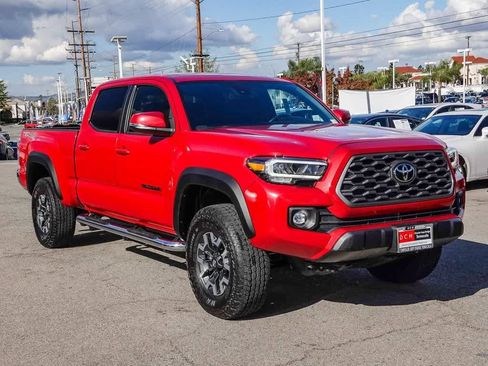 Used 2023 Toyota Tacoma TRD Off-Road image 3
