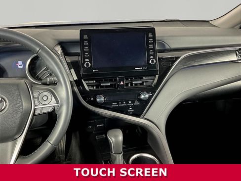 Used 2024 Toyota Camry XLE FWD image 9