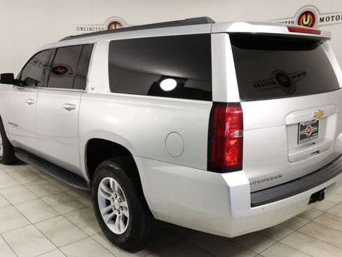 Used 2019 Chevrolet Suburban LT AWD/4WD image 4