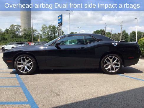 Used 2015 Dodge Challenger SXT Plus w/ Driver Convenience Group RWD image 12