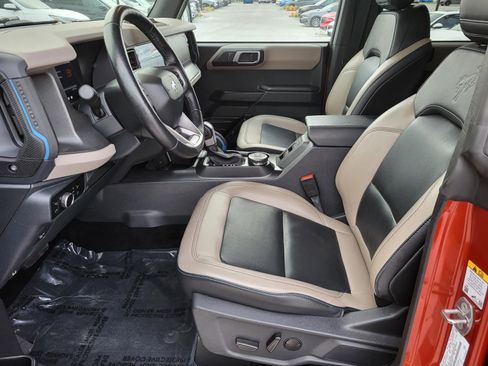 Used 2024 Ford Bronco Wildtrak AWD/4WD image 16