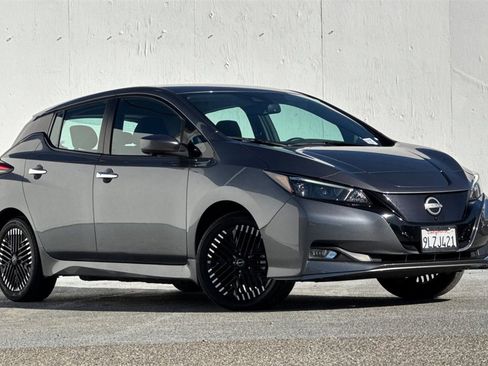 Used 2024 Nissan Leaf SV Plus image 2
