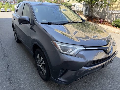 Used 2018 Toyota RAV4 LE w/ All Weather Liner Package AWD/4WD image 7