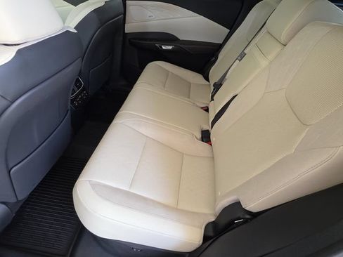 Certified 2024 Lexus RX 350 AWD w/ Convenience Package image 9