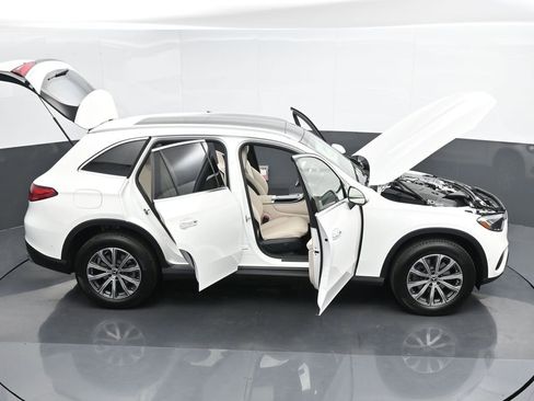 New 2025 Mercedes-Benz GLC 300 4MATIC image 48