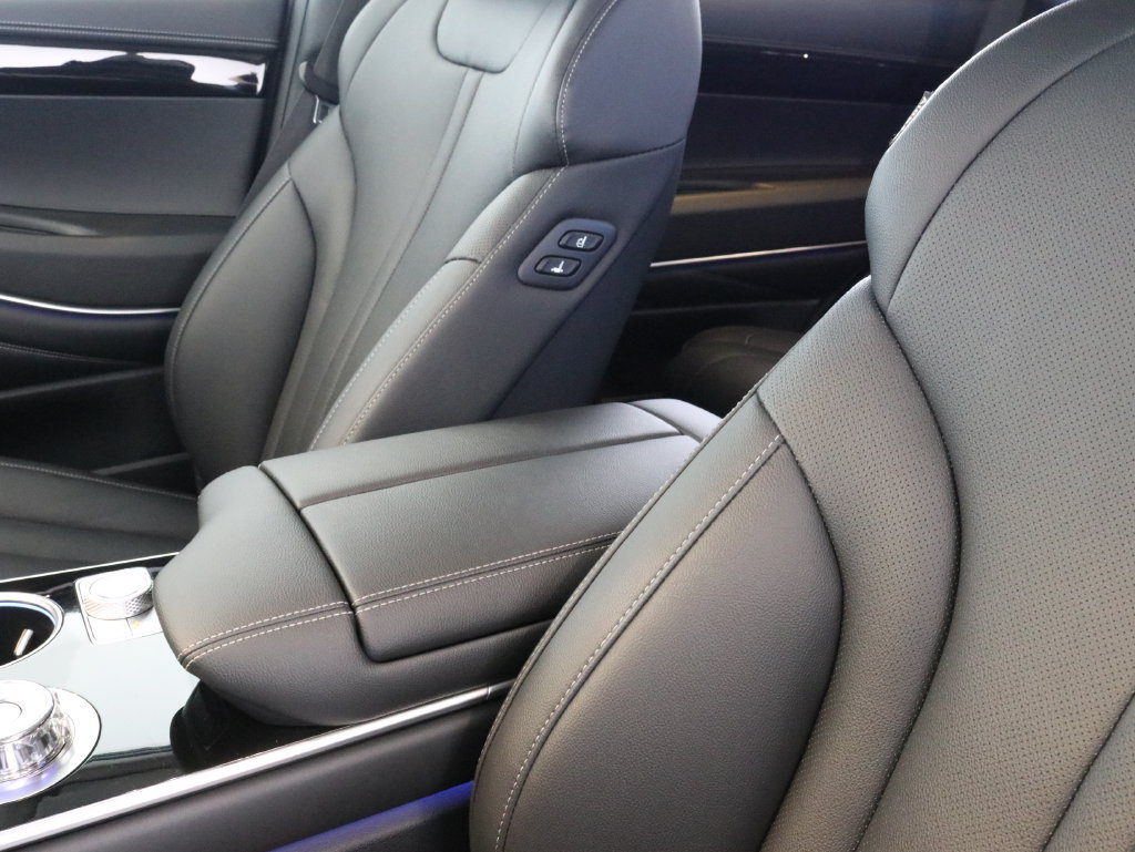 Used 2025 Genesis GV80 2.5T Standard AWD/4WD image 23