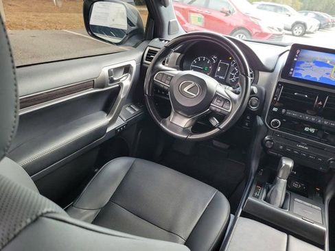 Used 2022 Lexus GX 460 Premium w/ Premium Package image 22