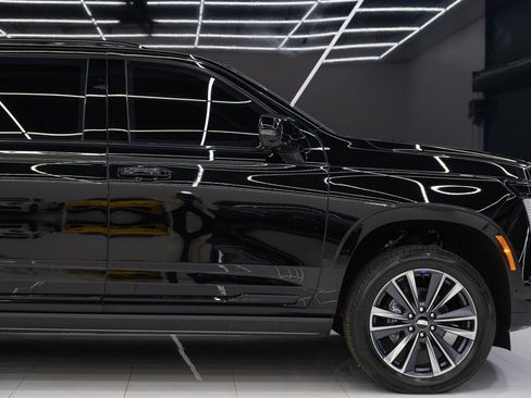 Used 2026 Cadillac Escalade ESV Sport image 11