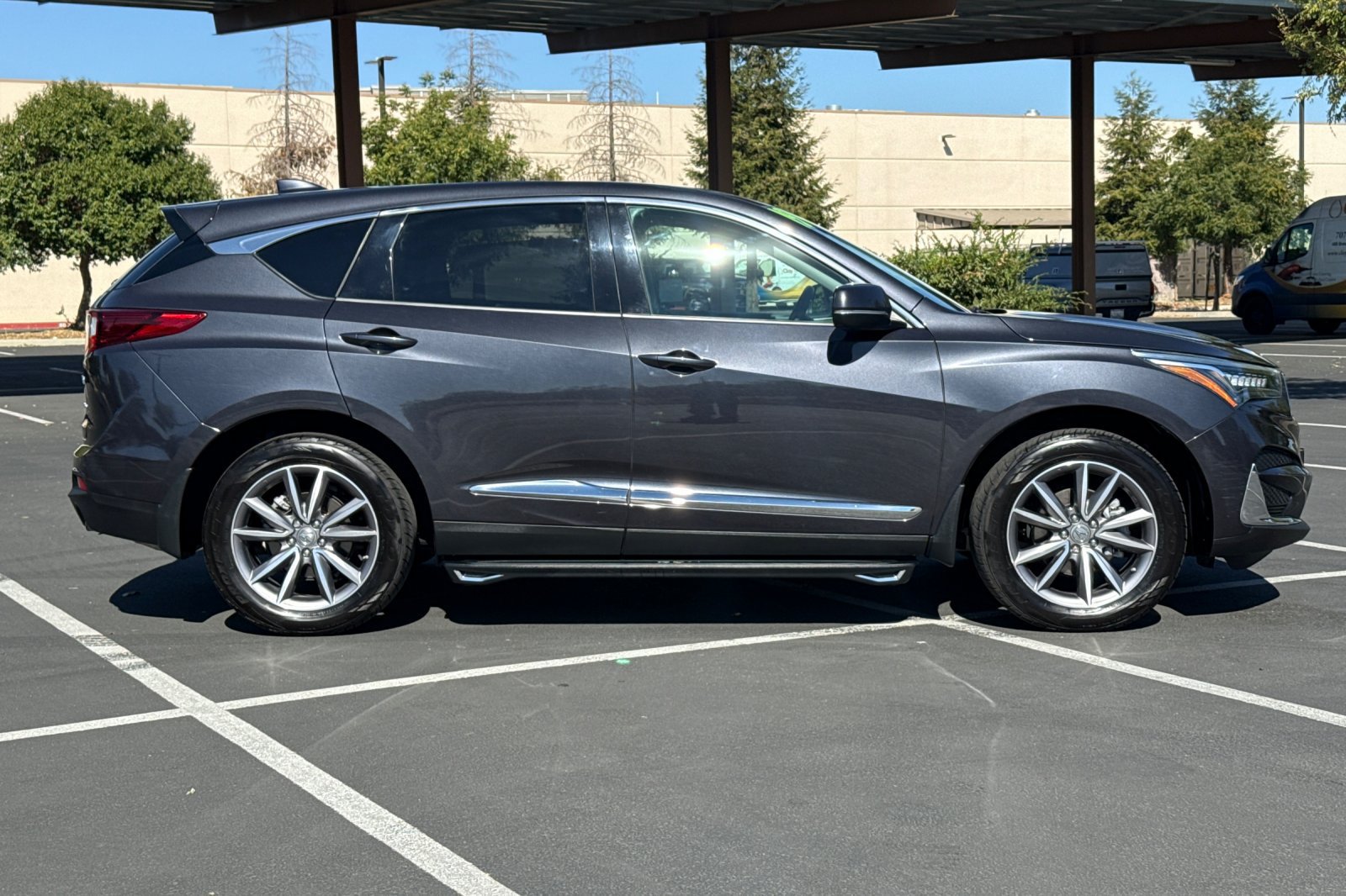 Used 2019 Acura RDX w/ Technology Package AWD/4WD image 10