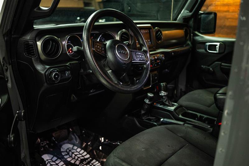 Used 2023 Jeep Wrangler Unlimited Sport AWD/4WD image 8
